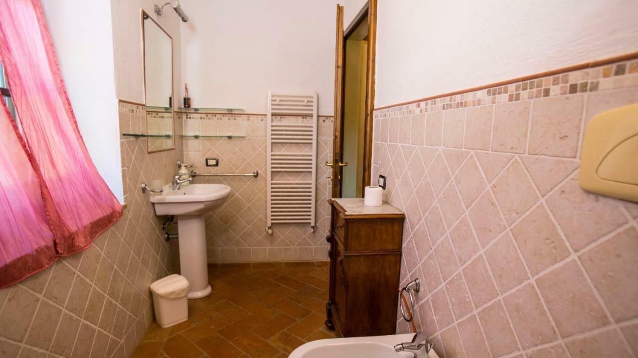 La Stalla Acquaviva  Luaran gambar